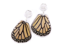 Load image into Gallery viewer, Sterling Filigree Post Monarch Wings
